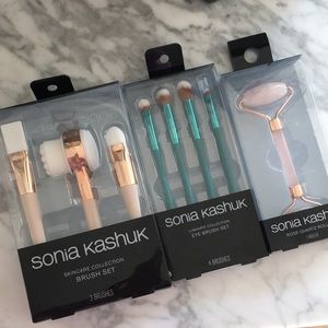 NIB! SONIA KASHUK 3 pc bundle 2 brush sets and  rose quartz roller.